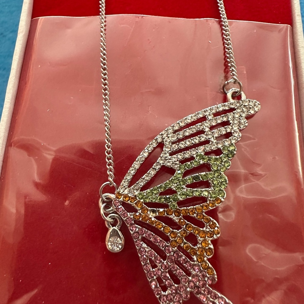 Elegant Butterfly Pendant Necklace